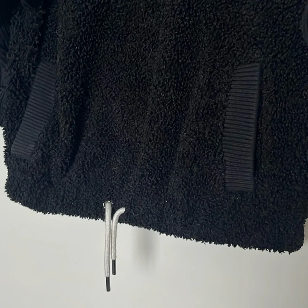 Varley Ribbed Black Sweater Fleece Pullover, worn twice - Picture 5 of 6